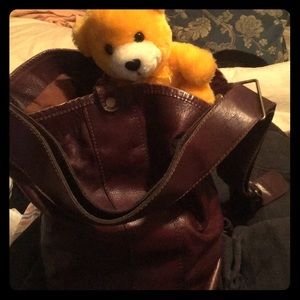 Ladies Ltda. Leather over the Shoulder Bag